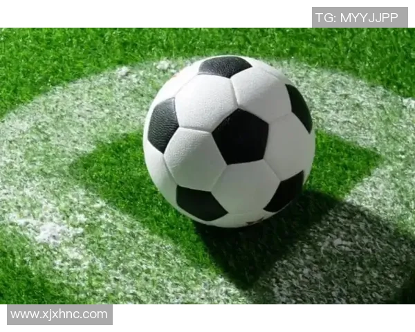 足球大拿的传奇之路：从草根到世界舞台的辉煌历程与心路历程